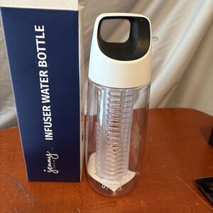 Jenny Craig INFUSER BOTTLE for Just Water or add Fruits & Vegetables - NEW